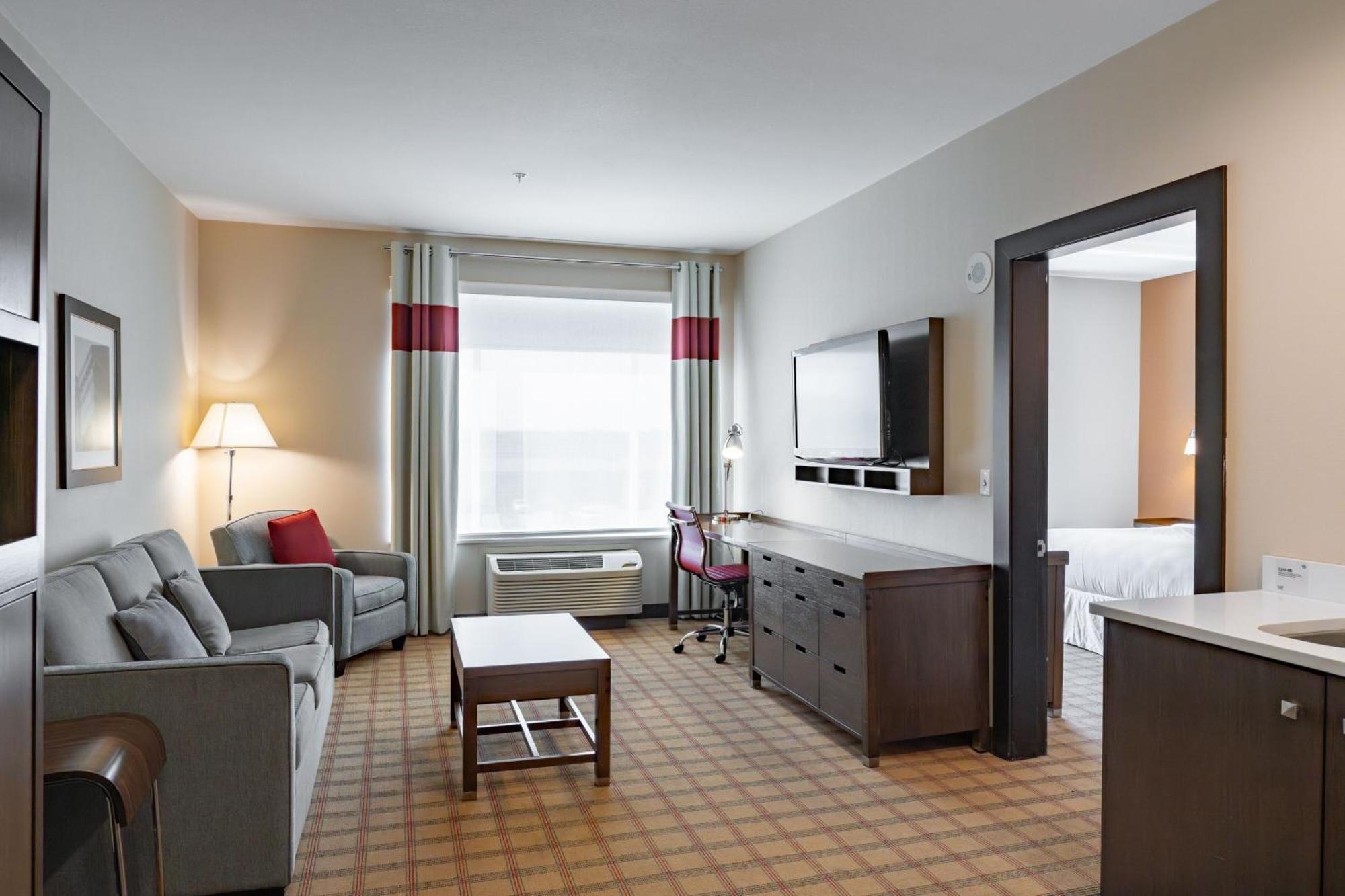 Four Points By Sheraton Edmonton International Airport Ниску Екстериор снимка