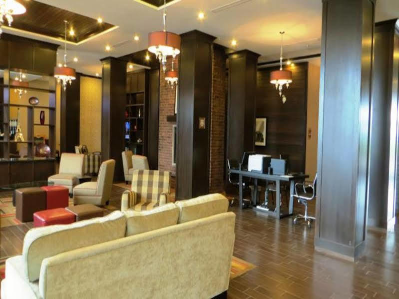 Four Points By Sheraton Edmonton International Airport Ниску Екстериор снимка